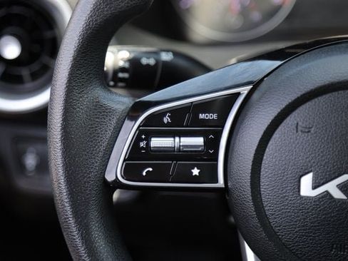 Used 2024 Kia Forte LXS w/ LXS Technology Package FWD image 13