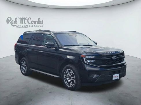 Certified 2025 Ford Expedition Active image 1