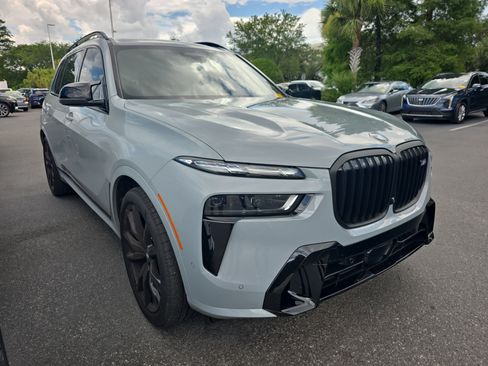 Used 2025 BMW X7 M60i AWD/4WD image 1