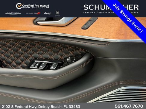 Used 2023 Jeep Grand Cherokee L Summit AWD/4WD image 32