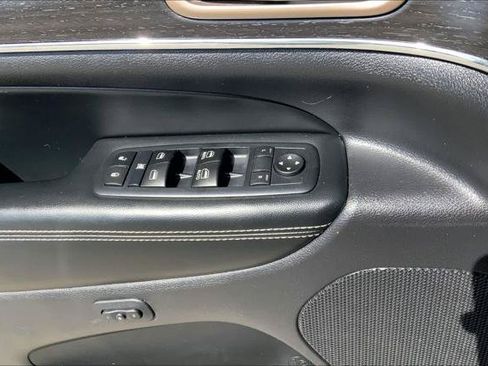 Certified 2017 Jeep Grand Cherokee Limited w/ Luxury Group II AWD/4WD image 33
