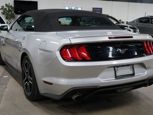 Used 2019 Ford Mustang Premium RWD image 3