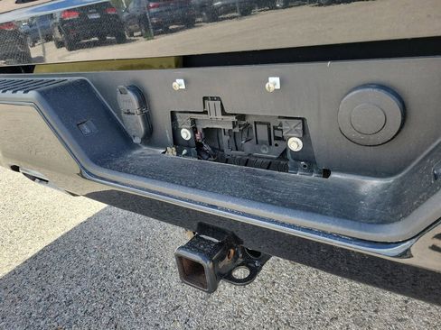 Used 2023 Chevrolet Silverado 1500 RST AWD/4WD image 10