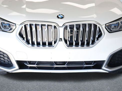 Used 2021 BMW X6 xDrive40i w/ Executive Package AWD/4WD image 12
