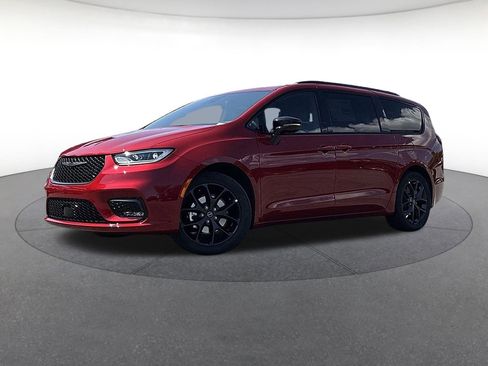 New 2026 Chrysler Pacifica Limited w/ S Appearance Package image 1