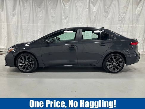 Used 2026 Toyota Corolla SE FWD image 4