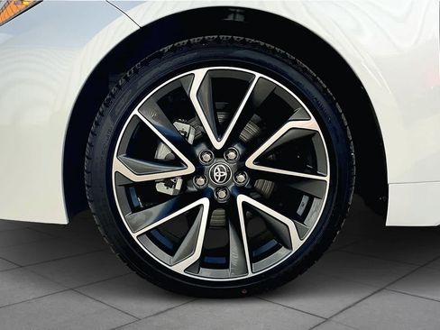 Used 2022 Toyota Corolla SE FWD image 11