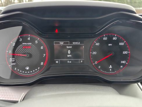 Used 2026 Chevrolet Trax RS FWD image 23