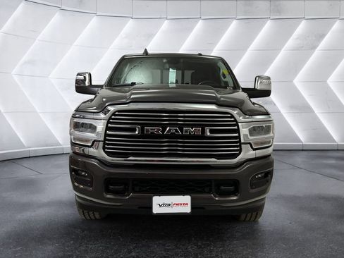 Used 2024 RAM 2500 Laramie AWD/4WD image 2