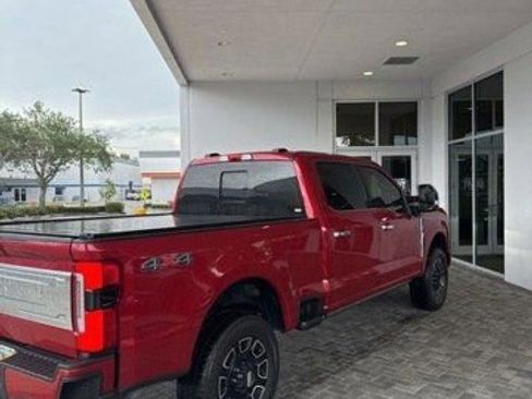 Used 2023 Ford F250 Platinum image 4