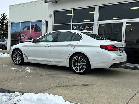 Certified 2022 BMW 530i xDrive w/ Premium Package image 6