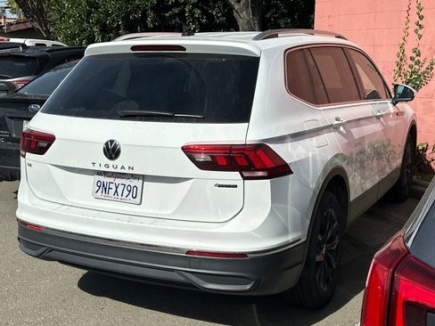Used 2024 Volkswagen Tiguan SE image 5