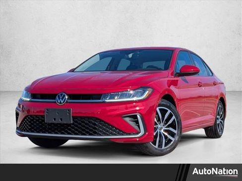 Used 2025 Volkswagen Jetta SE image 1