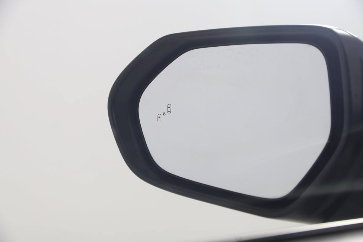 Used 2019 Toyota Avalon XLE w/ Moonroof Package FWD image 21