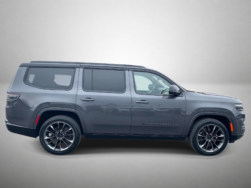 Used 2025 Jeep Grand Wagoneer Series II Obsidian w/ Quick Order Packagew 28T AWD/4WD image 2