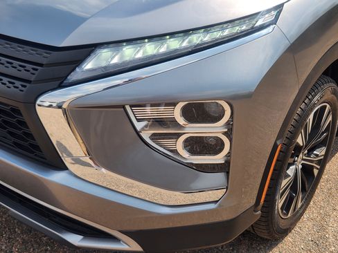 Used 2022 Mitsubishi Eclipse Cross AWD image 5