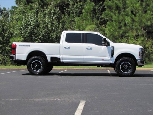 Used 2025 Ford F250 Lariat w/ Tremor Off-Road Package AWD/4WD image 51