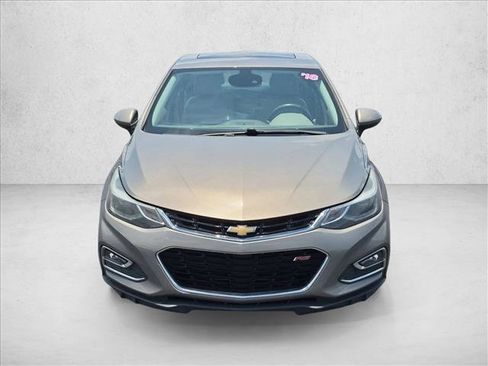 Used 2018 Chevrolet Cruze Premier FWD image 2