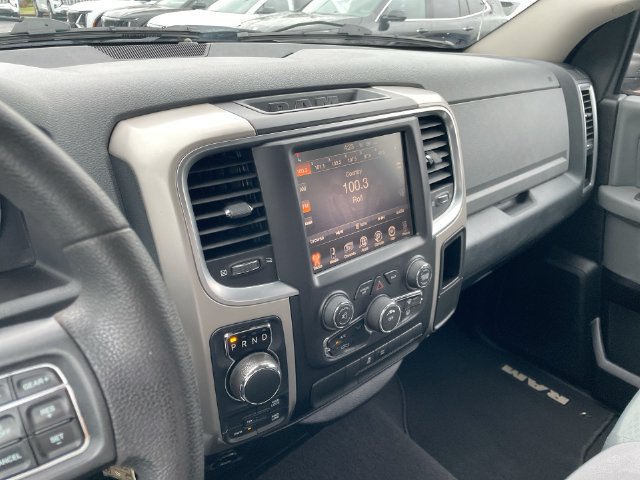 Used 2016 RAM 1500 Classic SLT AWD/4WD image 23