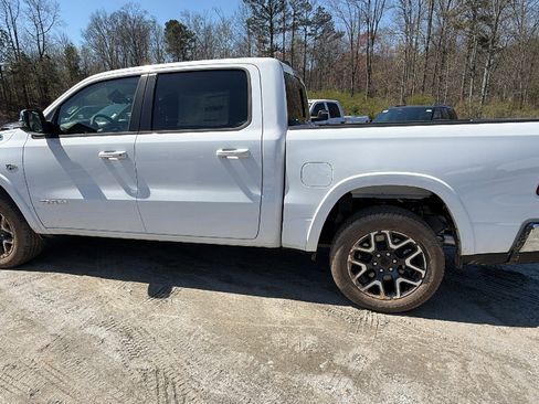 New 2026 RAM 1500 Laramie AWD/4WD image 11