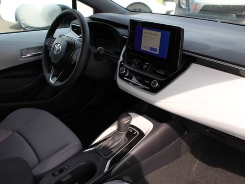 Certified 2026 Toyota Corolla SE FWD image 21