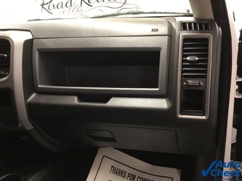 Used 2016 RAM 3500 Tradesman w/ Chrome Appearance Group image 39