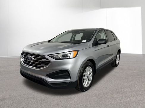 Used 2022 Ford Edge SE w/ Cargo Accessory Package image 2