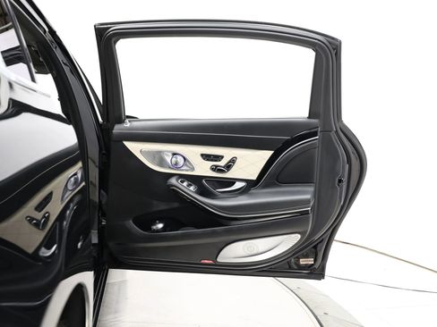 Used 2018 Mercedes-Benz Maybach S 560 4MATIC image 60