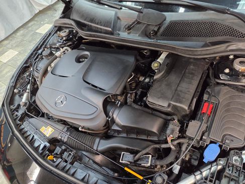 Used 2019 Mercedes-Benz CLA 250 4MATIC image 7