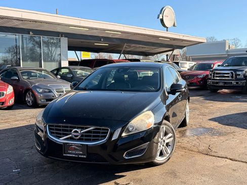 Used 2013 Volvo S60 T6 image 1