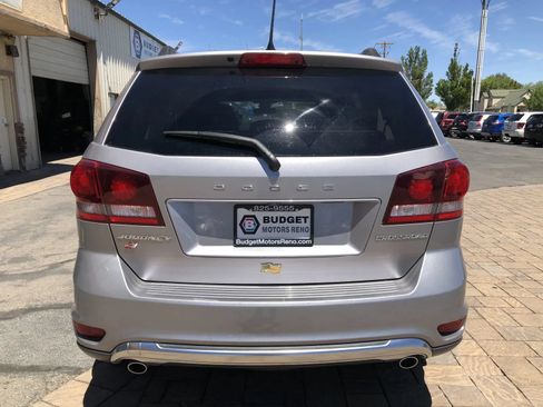 Used 2018 Dodge Journey Crossroad AWD/4WD image 3