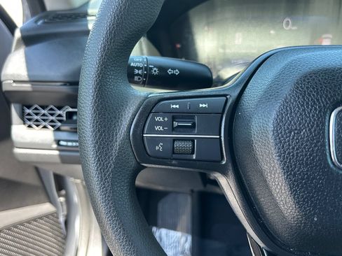 Certified 2025 Honda Accord LX image 27