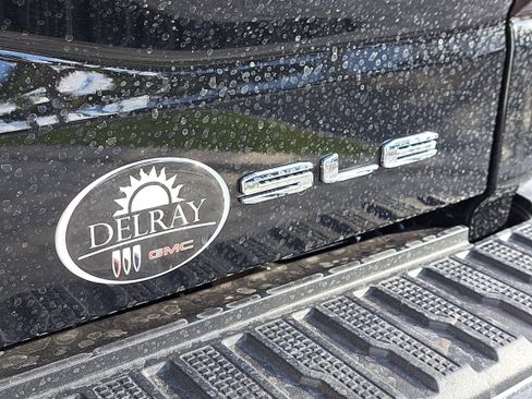 New 2026 GMC Sierra 1500 SLE w/ Preferred Package image 7