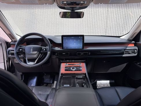 Certified 2023 Lincoln Aviator Reserve w/ Elements Package Plus AWD/4WD image 47