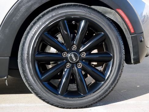 Used 2018 MINI Cooper 2-Door Hardtop image 25