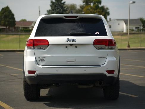 Used 2017 Jeep Grand Cherokee Limited w/ Luxury Group II AWD/4WD image 4