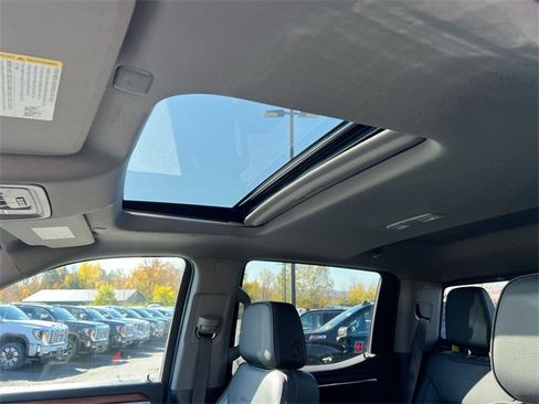 Used 2022 GMC Sierra 1500 Denali image 19