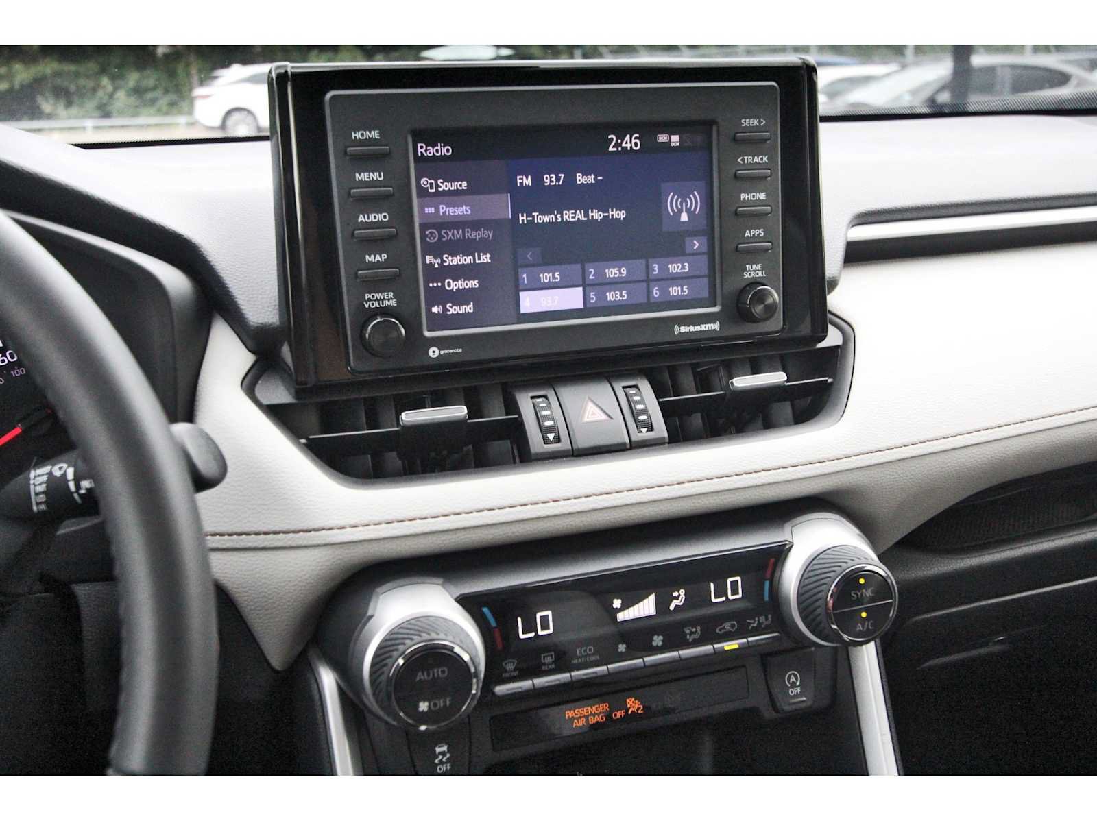 Used 2022 Toyota RAV4 XLE Premium FWD image 22