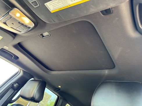 Used 2021 Jeep Grand Cherokee Limited AWD/4WD image 16
