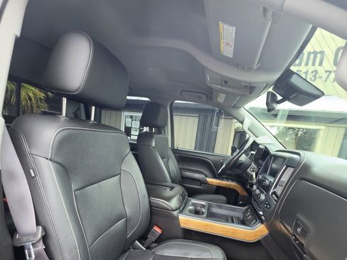 Used 2019 Chevrolet Silverado 2500 LTZ w/ Duramax Plus Package AWD/4WD image 14