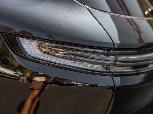 Certified 2024 Porsche Cayenne AWD/4WD image 24