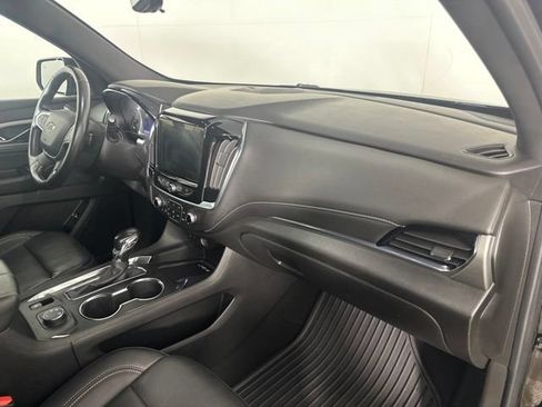 Used 2022 Chevrolet Traverse LT w/ Midnight/Sport Edition AWD/4WD image 29