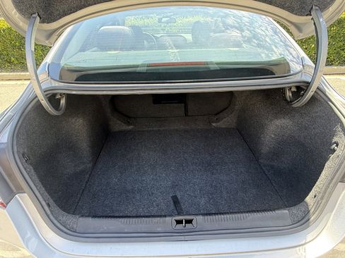 Used 2015 Chrysler 200 Limited FWD image 22