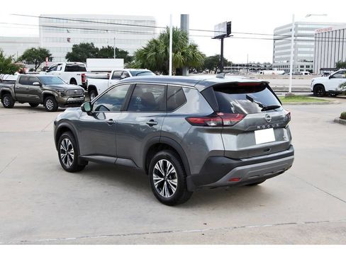 Used 2023 Nissan Rogue SV w/ SV Premium B Package FWD image 5