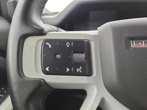 Used 2024 Land Rover Defender 110 SE image 16