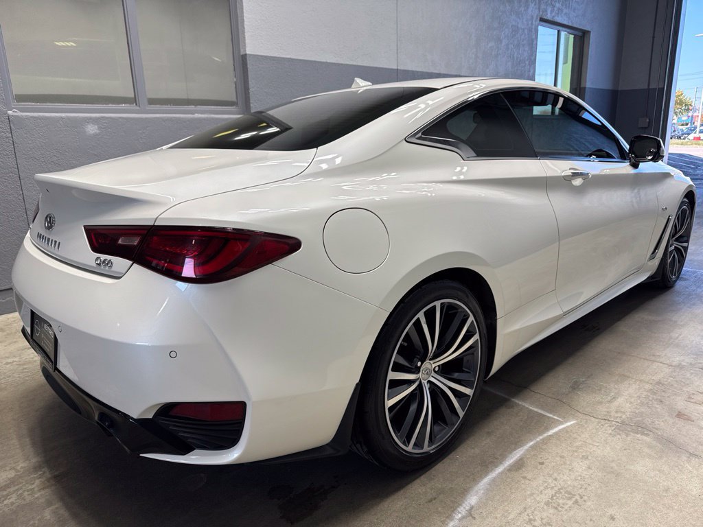 Used 2017 INFINITI Q60 3.0t AWD/4WD image 3