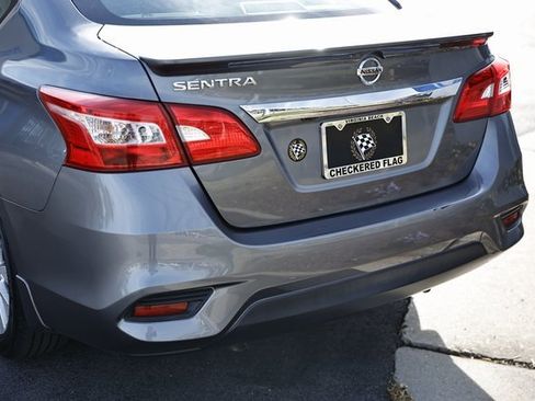 Used 2019 Nissan Sentra S w/ Appearance Package image 6