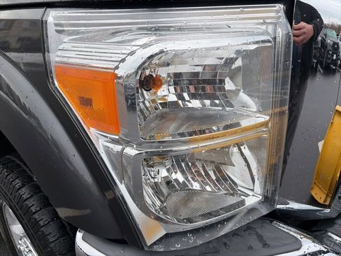 Used 2016 Ford F350 XLT image 9