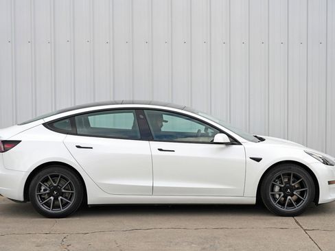 Used 2022 Tesla Model 3 Long Range image 52