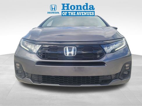 New 2026 Honda Odyssey Touring image 2